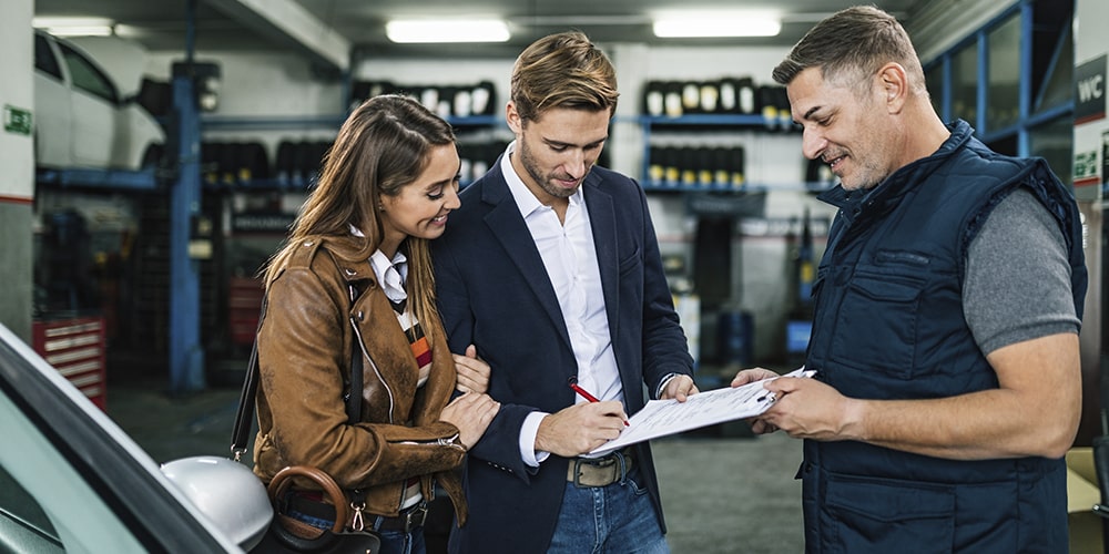 La mejor estrategia para mantener a los clientes en tu taller de hojalatería y pintura 🚙